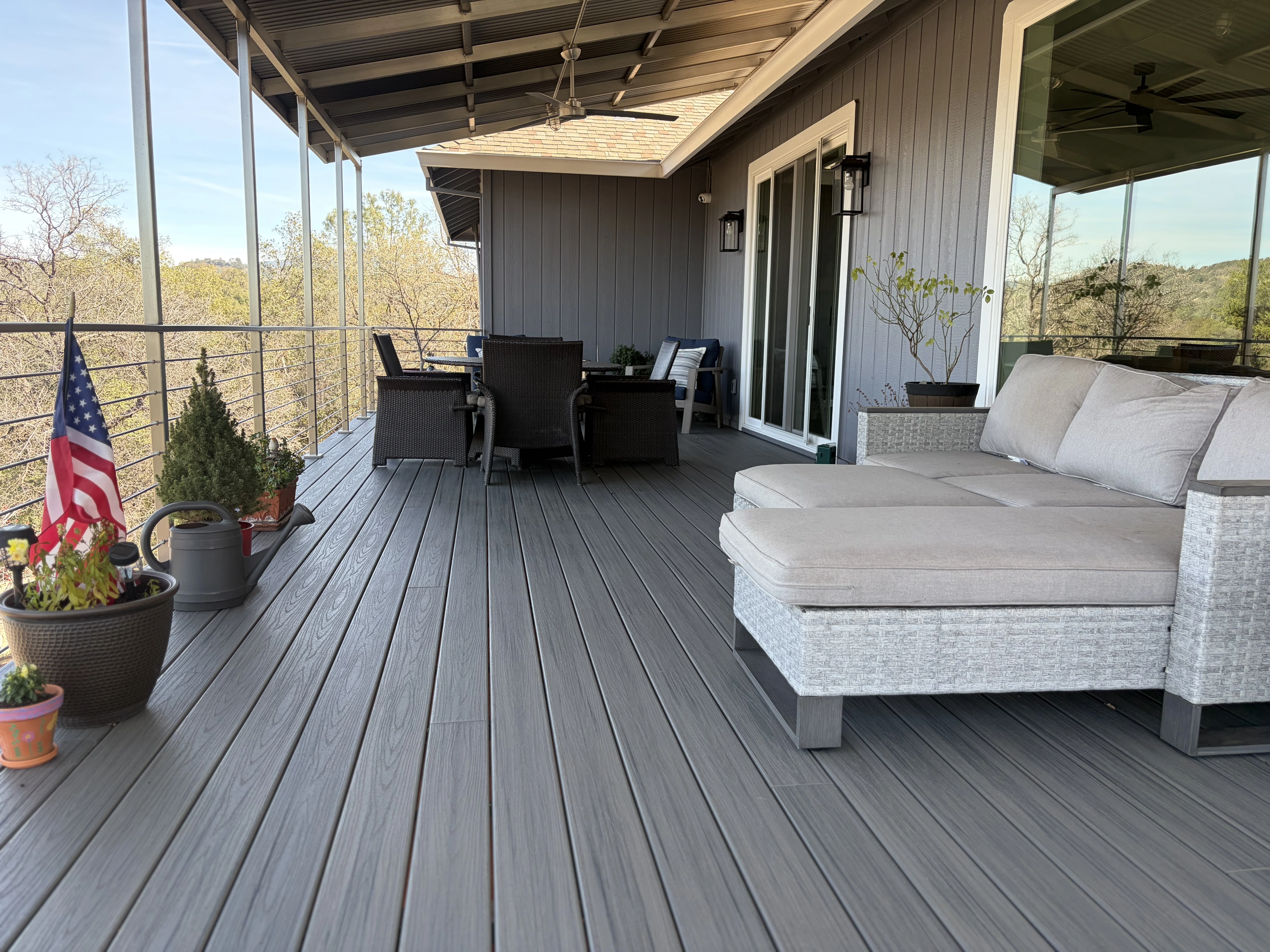 Composite deck outdoor living area