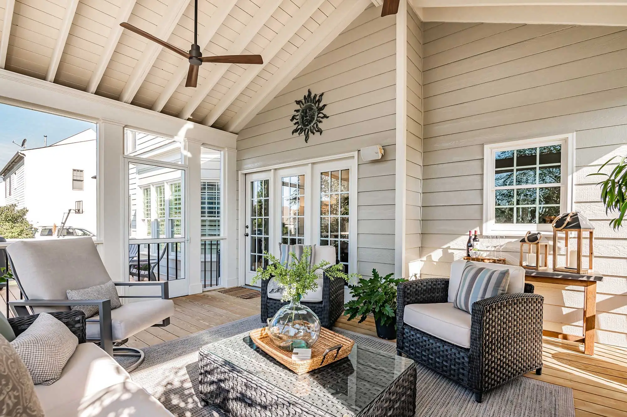 Screened in porch
